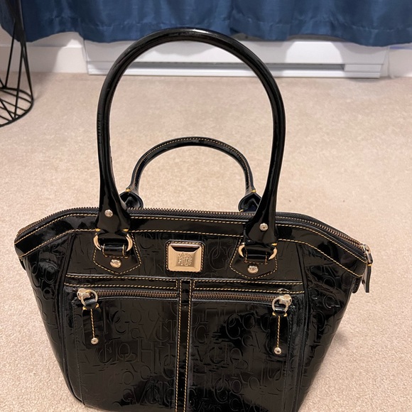 gorgeous , elegant and classic bag - Picture 3 of 14
